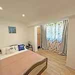 Apartment Spacious 3 Bedroom Step To Sea Garden And *
