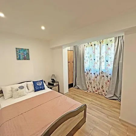 公寓 Spacious 3 Bedroom Step To Sea Garden And *